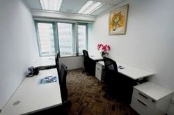The Octagon (D1), Office #537978651